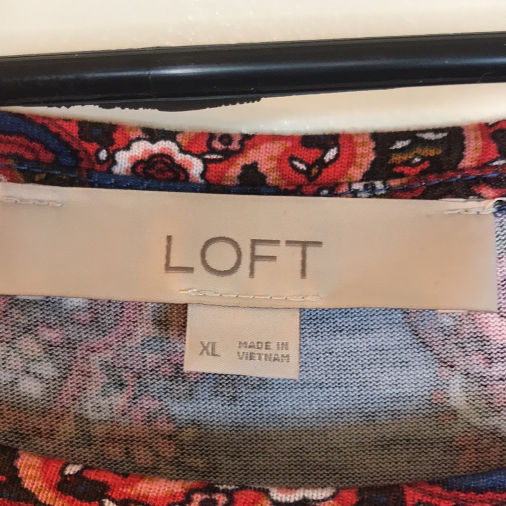 Loft Women’s Blouse - Picture 2 of 4